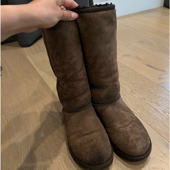 Preloved brown uggs. Women’s size 7 - Picture 1 of 3